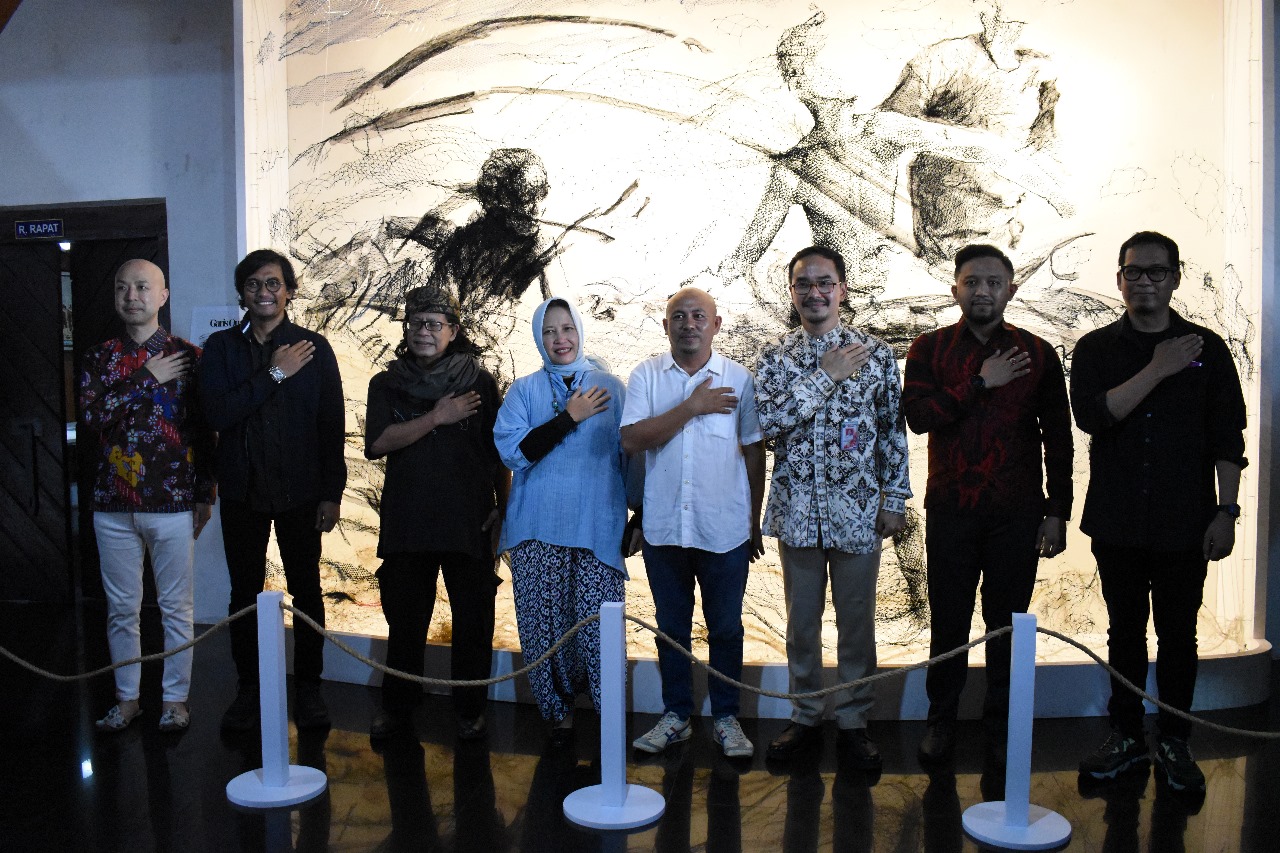 Peresmian instalasi seni jaring di Museum Bahari